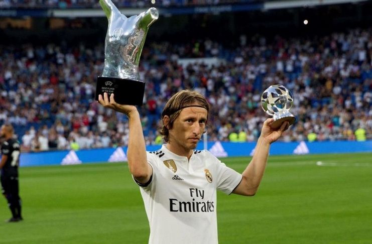 Modric Ingin Bersama Dengan Real Madrid Lebih Lama